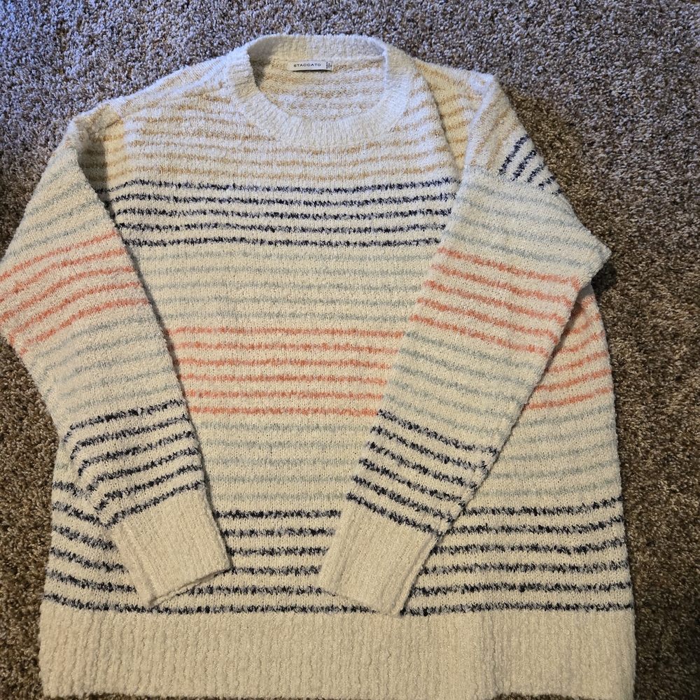 Staccato Womans Crewneck Sweater - Cream, Navy, Coral